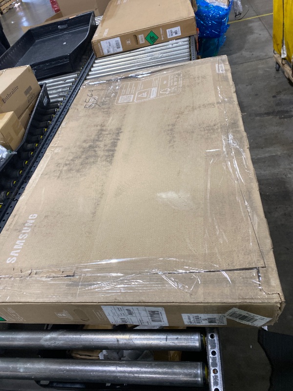 Photo 1 of Samsung 55-Inch Class QLED Q7F Series Samsung Vision AI Smart TV (2025 Model, 55Q7F) Quantum HDR, Object Tracking Sound Lite, Q4 AI Gen1 Processor, 4K upscaling, Gaming Hub, Alexa Built-in
