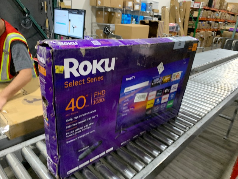 Photo 1 of Roku Smart TV 2026 – 40-Inch Select Series