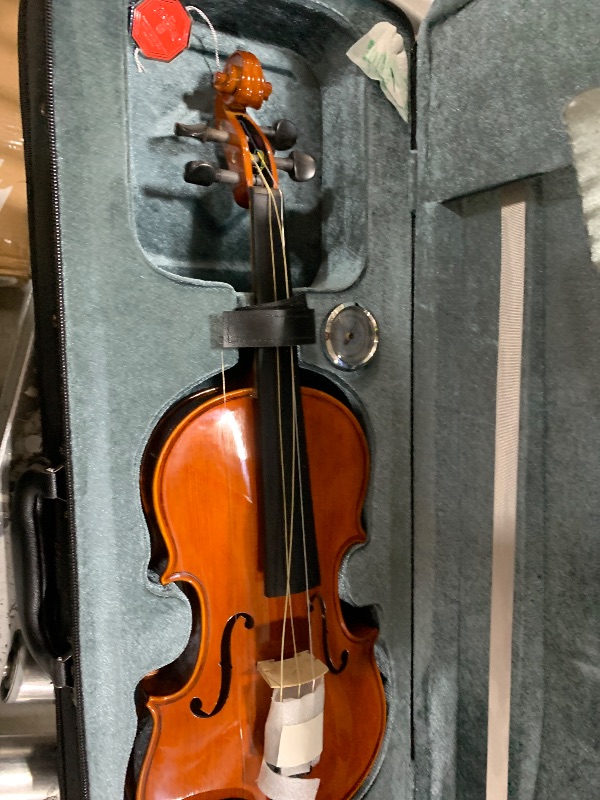 Photo 1 of STRINGS ARE RIPPED*****Stentor 1560C Stentor Conservatoire II Violin, 3/4 with Case