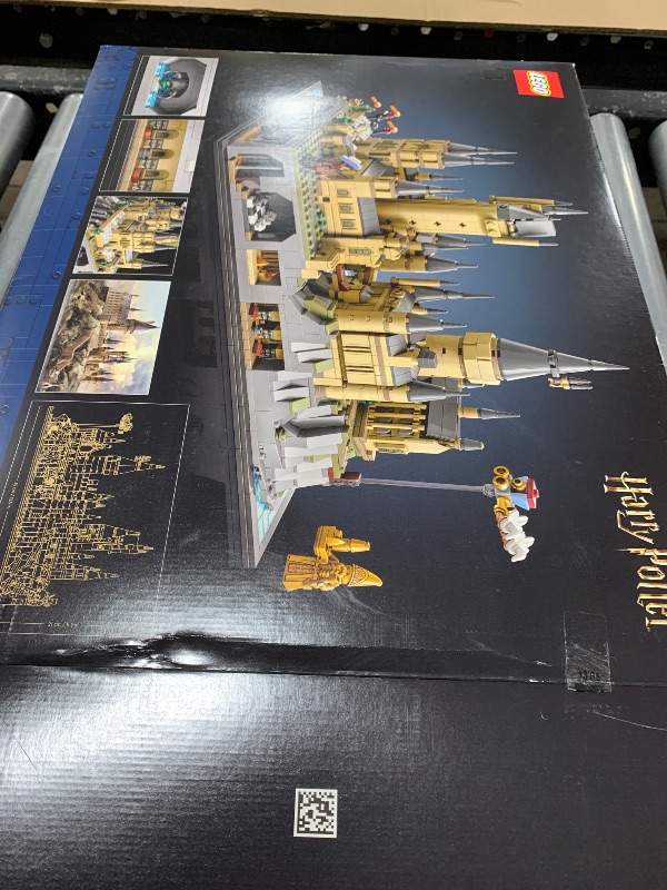 Photo 1 of HARRY POTTER LEGO SET******** MISSING PIECES********