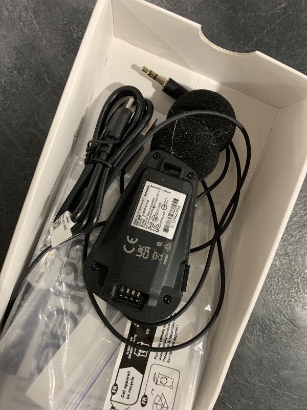 Photo 1 of Cardo Systems Spirit Motorcycle Bluetooth Communication Headset, 2-Way Bluetooth, Thin 32mm Speakers, Waterproof, Universal Connectivity - Single Pack
