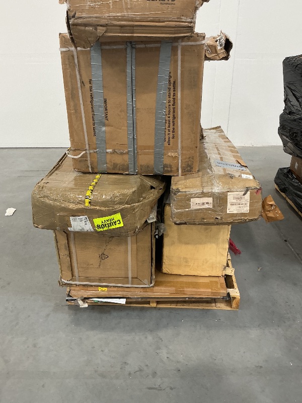 Photo 1 of Nellis XL Pallet: Built-In Wine Cellars, Air Conditioners, Portable (+5 more)