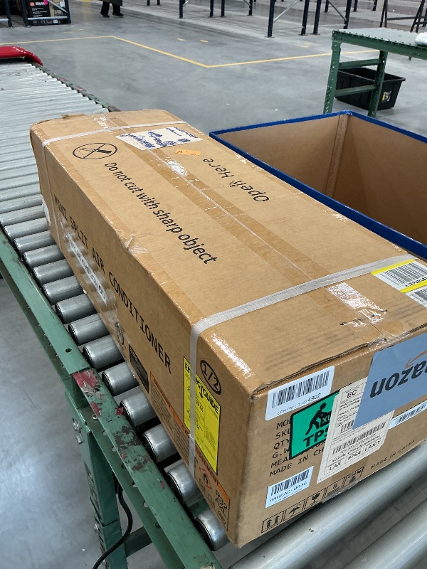 Photo 1 of **USED, INCOMPLETE** 9000 BTU Mini Split Air Conditioner, 115V 22 SEER2 AC & Heat Pump
Quiet ductless system for up to 450 Sq.Ft. Features R32 refrigerant, WiFi smart control & complete installation kit.