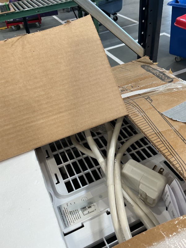 Photo 1 of ZAFRO 14000 BTU Smart Inverter Portable Air Conditioner