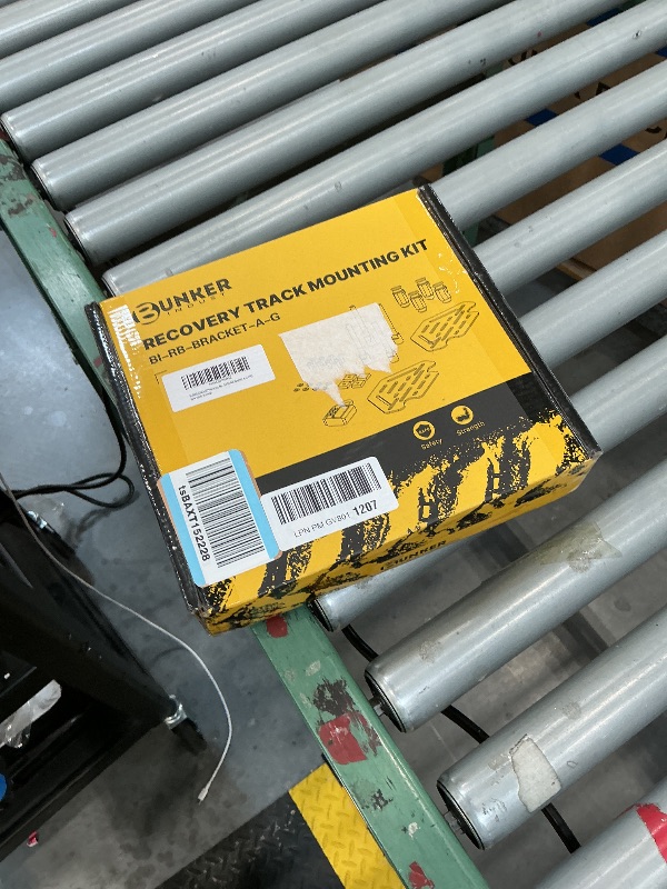 Photo 1 of BUNKER INDUST Recovery Track Board Mount Kit