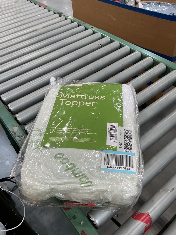 Photo 1 of Niagara Sleep Solution Queen Mattress Topper
