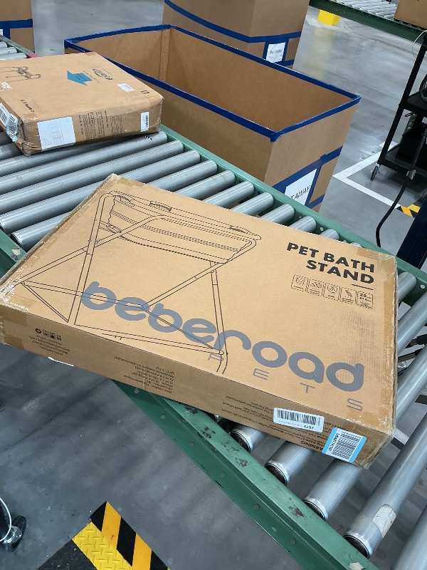 View 2 of BEBEROAD PETS 2-in-1 Dog Bath Tub
