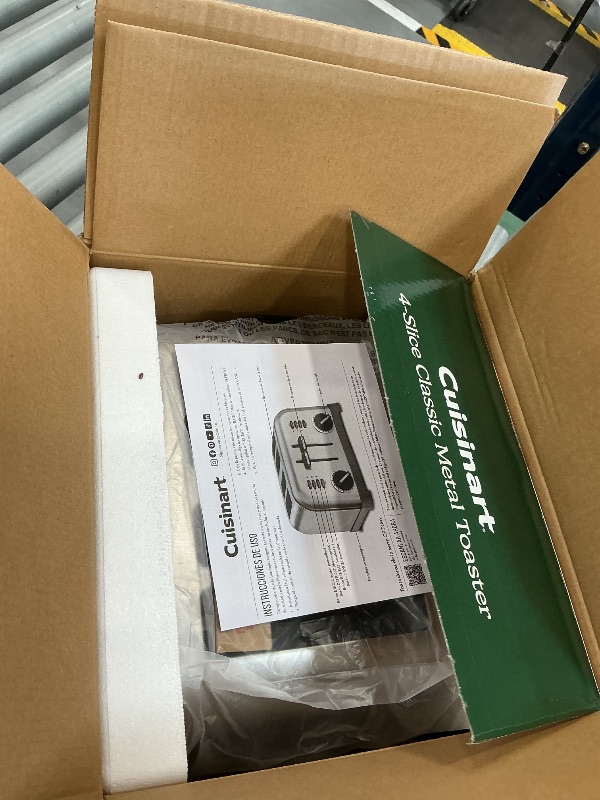 Photo 1 of Cuisinart 4-Slice Toaster - Stainless Steel