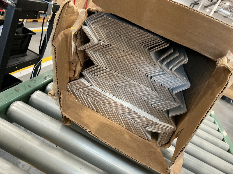 Photo 1 of IDL Packaging 2" x 2" x 36" Cardboard Edge Protectors (200 Pack)