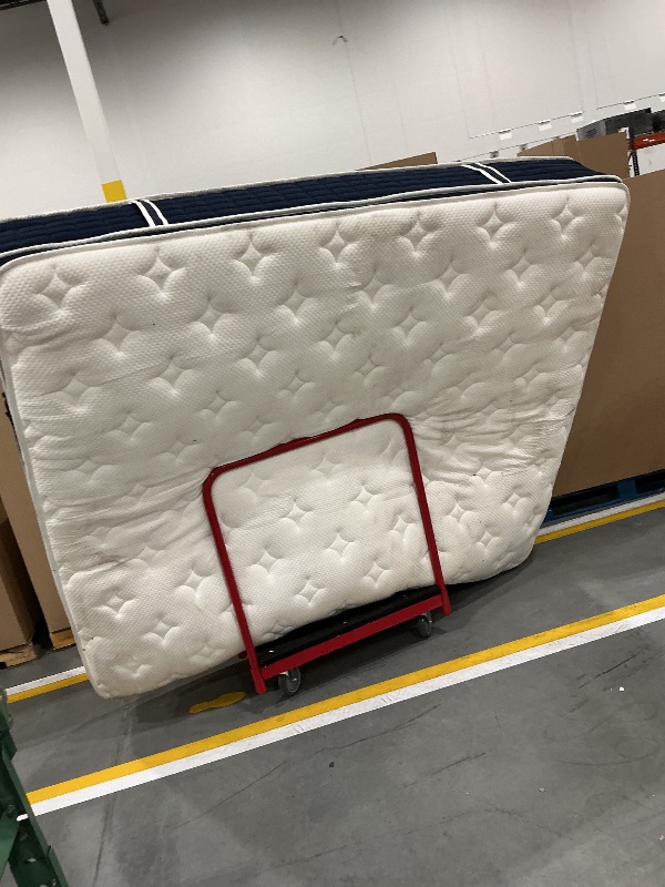 Photo 1 of Coolvie 12 Inch King Size Mattress,Hybrid Mattress in a Box
Breathable 3-layer Foam,Motion Isolation, Pressure Relief for Back and Hips, Fiberglass Free,100 Night Tria