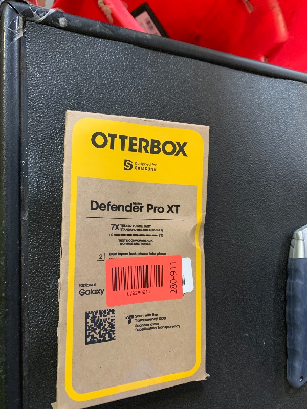 Photo 1 of OtterBox Samsung Galaxy S26 Ultra Defender Series Pro XT Case - Dark Side (Black), Tough, Rugged & Durable Samsung Galaxy Phone Case with Magnets