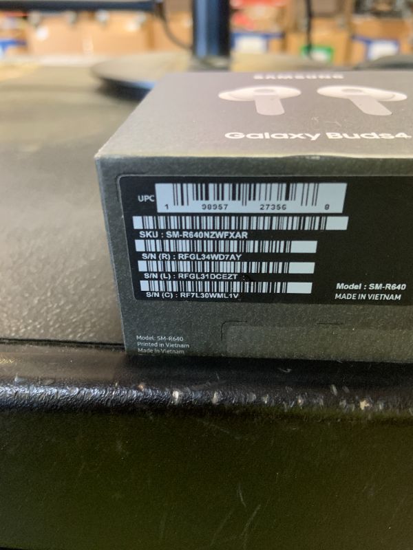 Photo 1 of Samsung Galaxy Buds 4 Pro (2026) AI True Wireless Bluetooth Earbuds, White