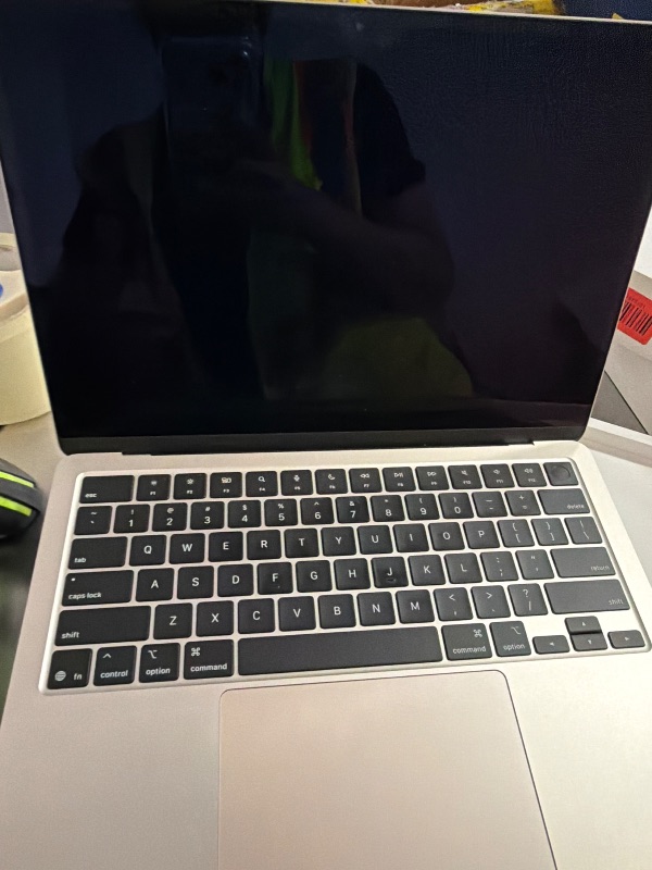 Photo 1 of Apple 2025 MacBook Air 13-inch Laptop with M4 chip: Built for Apple Intelligence, 13.6-inch Liquid Retina Display, 16GB Unified Memory, 256GB SSD Storage, 12MP Center Stage Camera, Touch ID; Starlight. locked