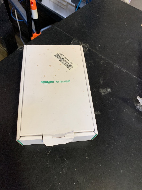 Photo 1 of Apple AirPods Pro (2nd Generation) with MagSafe Charging Case (USB-C) (Renewed Premium)LPNGSAD4635495