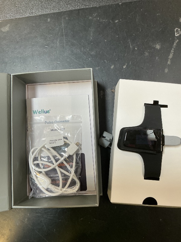 Photo 1 of Wellue Wrist Pulse Oximeter with Audio Reminder| Bluetooth Blood Oxygen Monitor Rechargeable for Continuous SPO2 Tracking with 72 Hours Battery Life, Free APP & PC Reports, Style 2