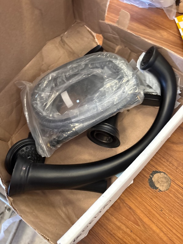 Photo 1 of ** USED *** Delta Woodhurst Roman Tub Faucet with Hand Shower, Matte Black Deck Mount Bathtub Faucet, Matte Black T4732-BL (Valve Sold Separately)