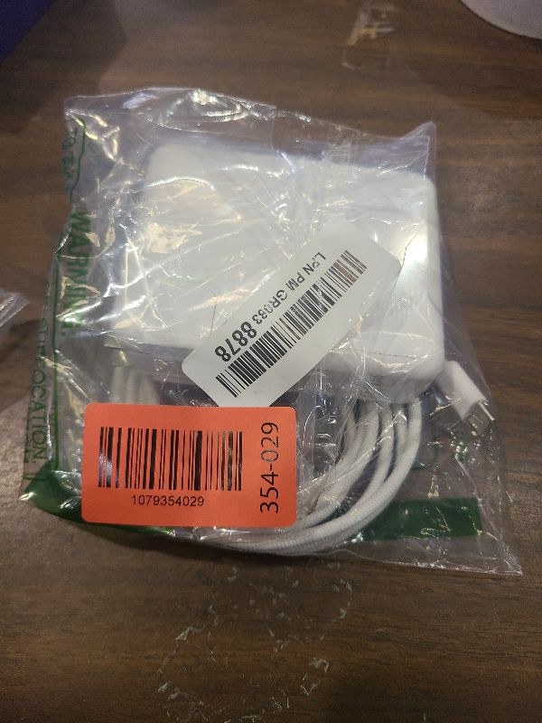 Photo 1 of 140W USB C Charger for MacBook Pro/Air [Original Replacement] Fast Charging GaN Charger Block for MacBook 13-16 inch,M1-M5, Type C Charger Compatible with iPhone, iPad, Samsung Include Charge Cable