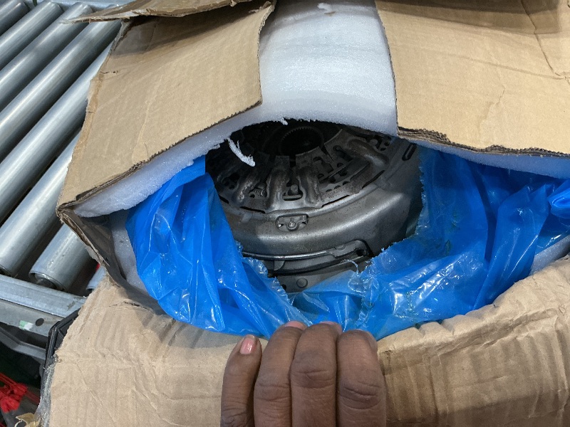 Photo 1 of [MINOR USAGE] Hututimo DPS6 6DCT250 Transmission Clutch Kit with Clutch Compatible with 2012-2018 Ford Focus 2.0L, 2011-2019 Fiesta 1.6L, 2018-2021 EcoSport, Replaces 602000800