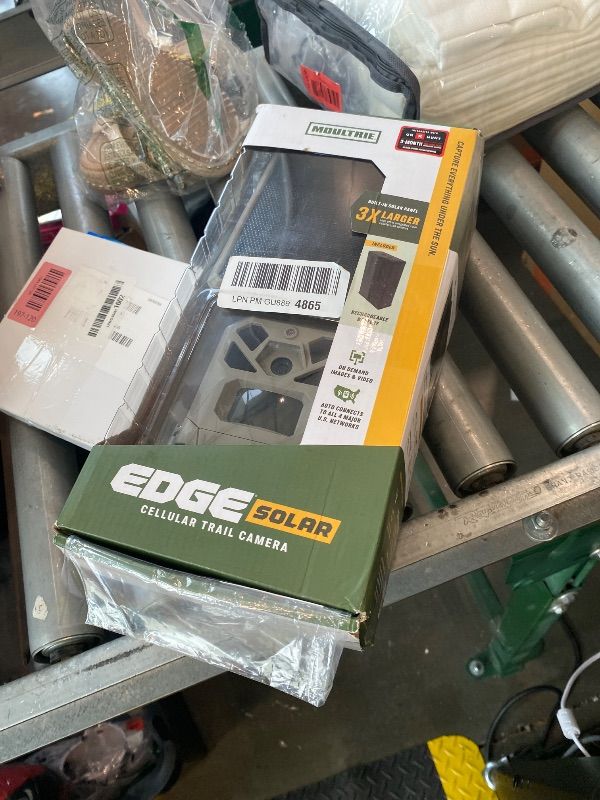 Photo 1 of [NONFUNCTIONAL] Moultrie Edge Solar Cellular Trail Camera - Integrated Solar Panel with Battery - 40MP - 1080p Video - Night Vision - Multi-Carrier LTE Auto-Connect - Built-in Memory - 0.4s Trigger Speed