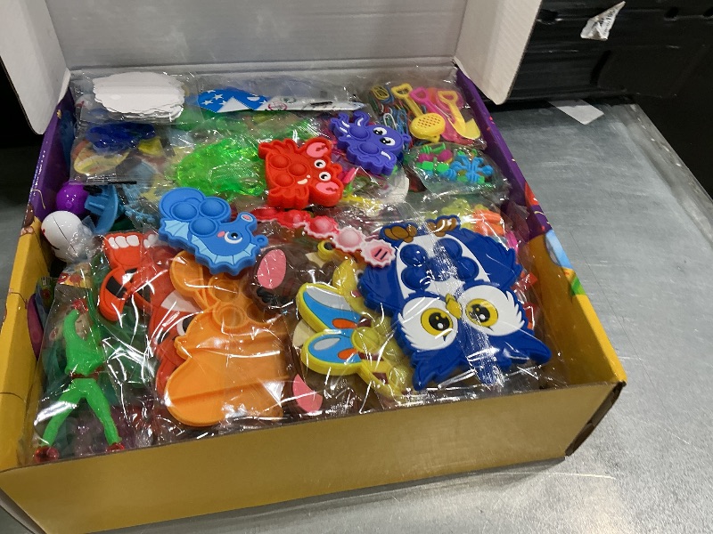 View 2 of 1000 PCS Party Favors for Kids, Bulk Fidget Toys,Goodie Bags Stuffers, Treasure Box Toy for Classroom Prizes, Birthday Gifts, Stocking Pinata Filler Stuffers
