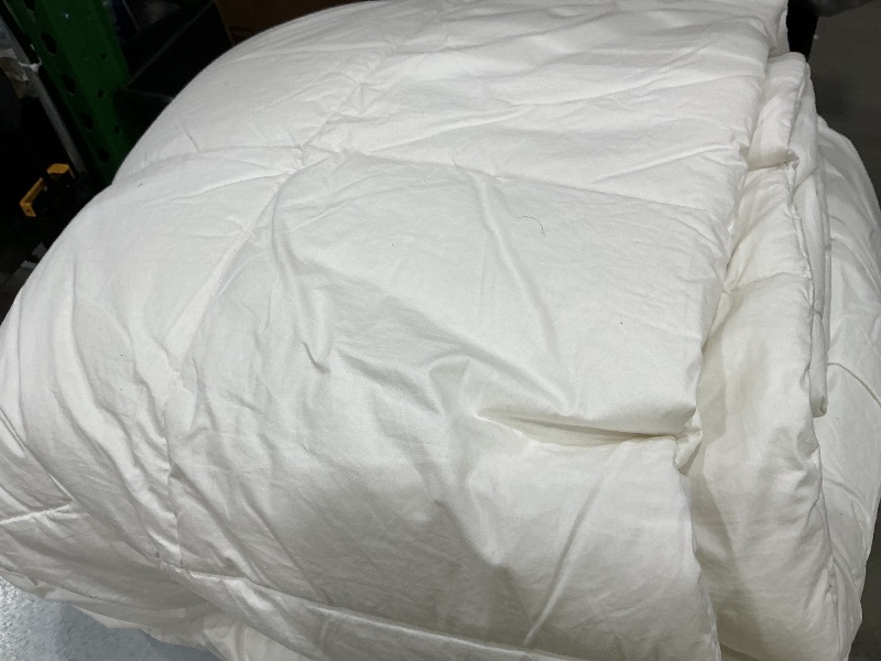 Photo 1 of Bedsure Comforter Duvet Insert - Quilted Comforters Oversized King Size, All Season Duvet, GentleSoft Down Alternative Bedding, with 8 Tabs, Gifts for Women/Men, Linen, Oversized King 116 x 98 Inches