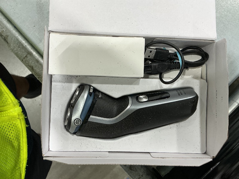 View 2 of !! MISSING PARTS!! FINAL SALE!! Philips Norelco Shaver 3900 Series, Wet and Dry Electric Shaver, P-Cap, Travel Pouch, Charging Stand, Storm Blue, Model S3341/92