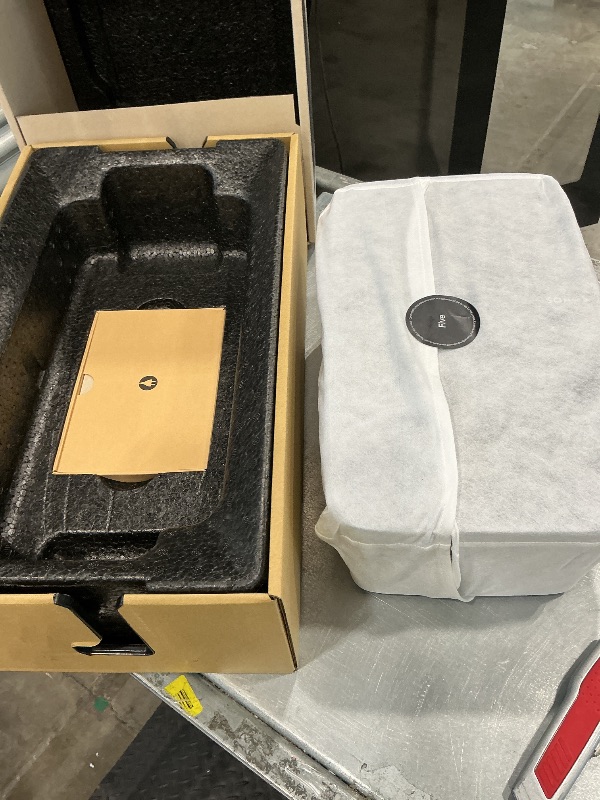 Photo 1 of **BROKEN AND CRACKED DAMAGES** Sonos Five - Black - Wireless HiFi Speaker
