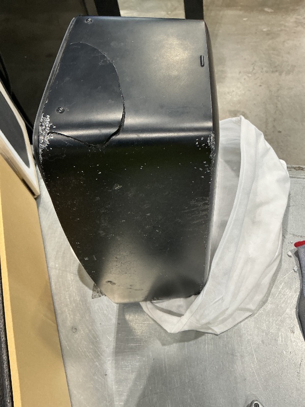 Photo 1 of **BROKEN AND CRACKED DAMAGES** Sonos Five - Black - Wireless HiFi Speaker