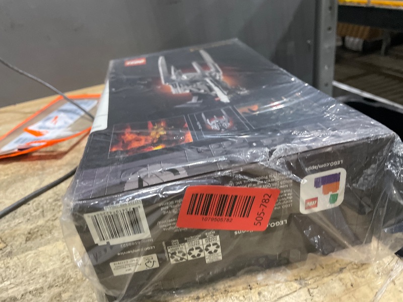 View 2 of ***MISSING MINIFIGURES***

LEGO Icons Lord of the Rings Sauron's Helmet Building Set