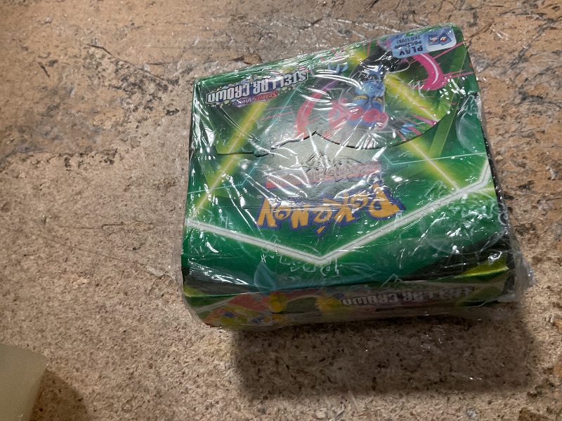Photo 1 of *** INAUTHENTIC CARDS *** Pokemon Sword & Shield Battle Styles Booster Kit