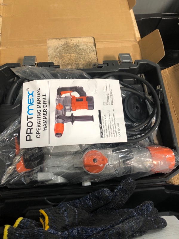 View 3 of 1-1/4 Inch SDS-Plus 13 Amp Heavy Duty Rotary Hammer Drill with Safety Clutch 3 Functions, Vibration Control, for Floor Tile Removal, Concrete Breaker, Including Grease, Chisels & Drill Bits