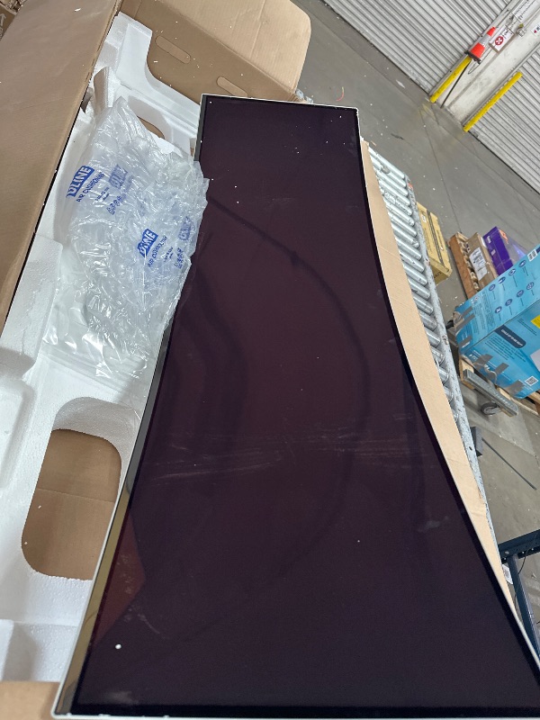 View 5 of ***DAMAGED*Parts Only*****
Samsung 49" Odyssey QD-OLED Curved Gaming Monitor