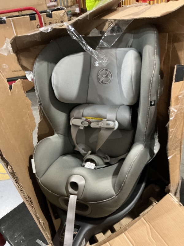 View 7 of ****REFERENCE PHOTO ONLY****

Evenflo Revolve360 Slim Convertible Car Seat grey