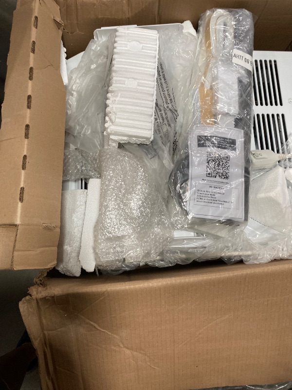 View 3 of *** PARTS ONLY / DAMAGED ***
GE Profile Window Air Conditioner 8,300 BTU WiFi Enabled