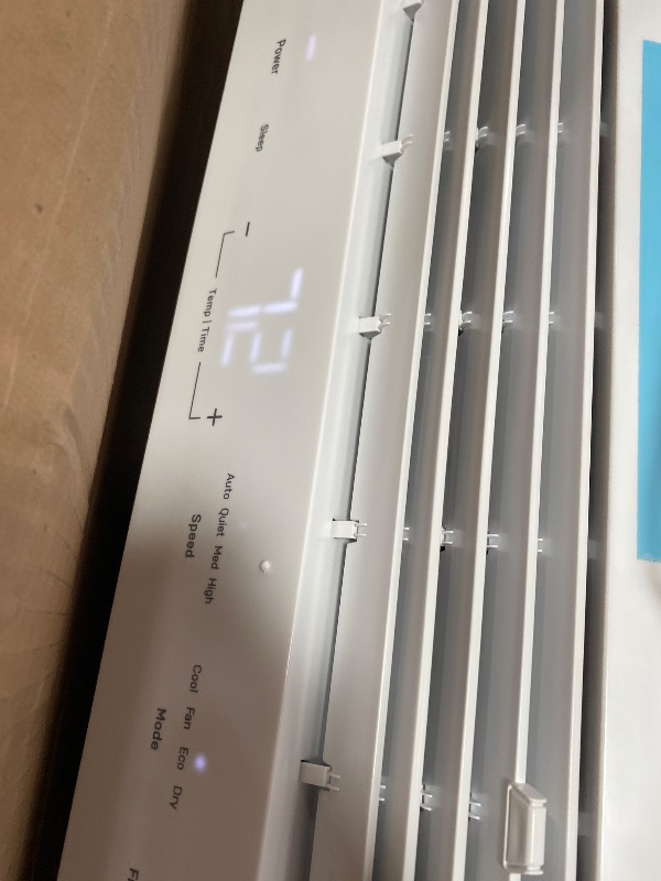 View 5 of *** PARTS ONLY / DAMAGED ***
GE Profile Window Air Conditioner 8,300 BTU WiFi Enabled