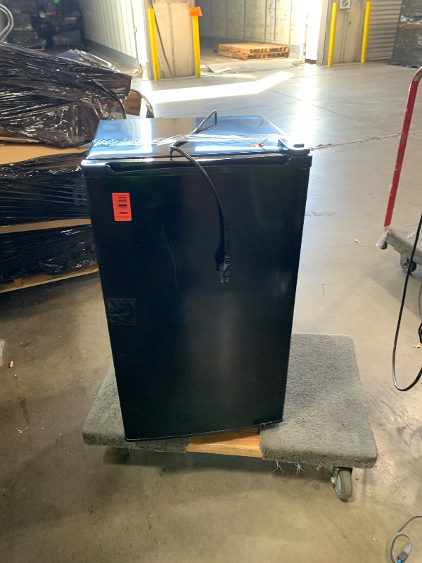 View 7 of *NONFUNCTIONAL* WANAI Compact Refrigerator 3.2 CU.FT Mini Fridge with Freezer Single Door Adjustable Temperature Side Door Wire Rack suit for Dorm Office Apartment BLACK