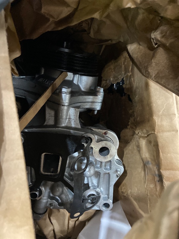 View 2 of (major usage) GM Genuine Parts 25205820 Engine Water Pump