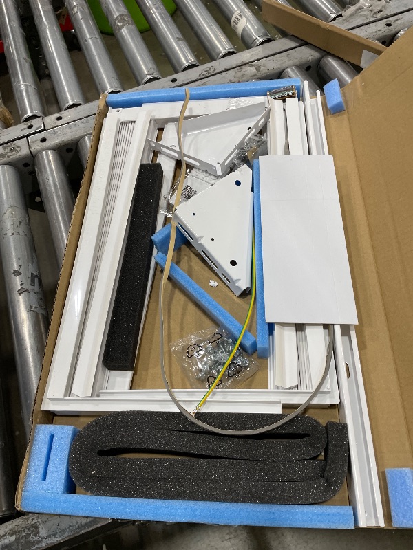 Photo 1 of **UNABLE TO TEST** Midea 18,000 BTU Smart Inverter 208/230V Window AC 1,000 Sq Ft