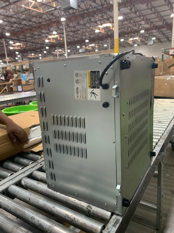 Photo 1 of *NONFUNCTIONAL* KoolMore Commercial Convection Oven