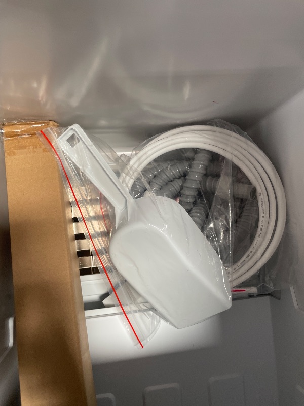 Photo 1 of **Unable to test** Medium Ice MAKER