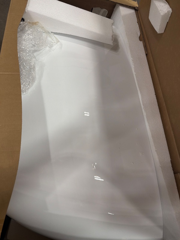 View 3 of **OUTER SHELL HAS SOME DAMAGE BUT INSIDE TUB IS STILL IN PERFECT CONDITION** SYLONWILL SY9950 59" Freestanding Bathtub