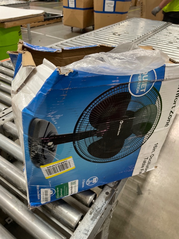View 3 of **PARTS ONLY**COMFORT ZONE 16" 3-Speed Oscillating Table Fan for Home - Black
