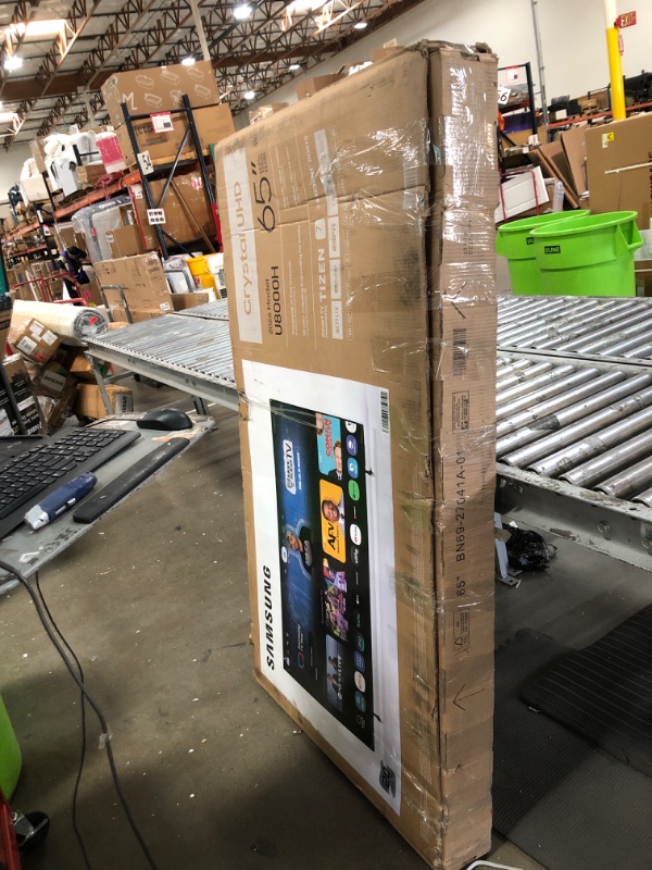 Photo 1 of *BROKEN* Samsung 65-Inch Class U8000H Series Crystal UHD, 4K, Smart TV, 2026 Model