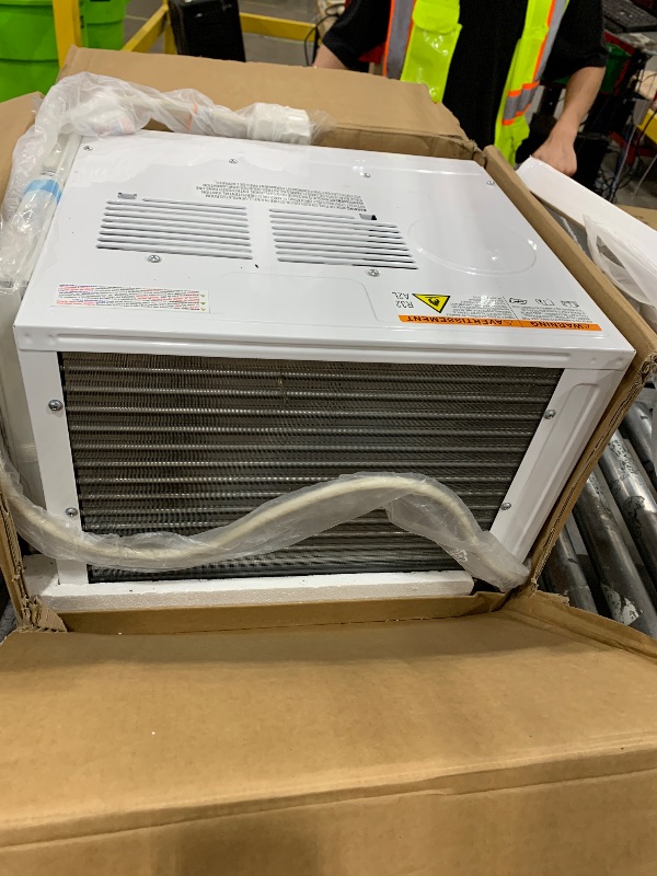 Photo 1 of 12000 BTU Window Air Conditioner, Energy Saving Window AC Unit with Remote & App Control, Timer Function & Easy Install Kit, for Rooms up to 550 Square Feet, 115V/60Hz, White