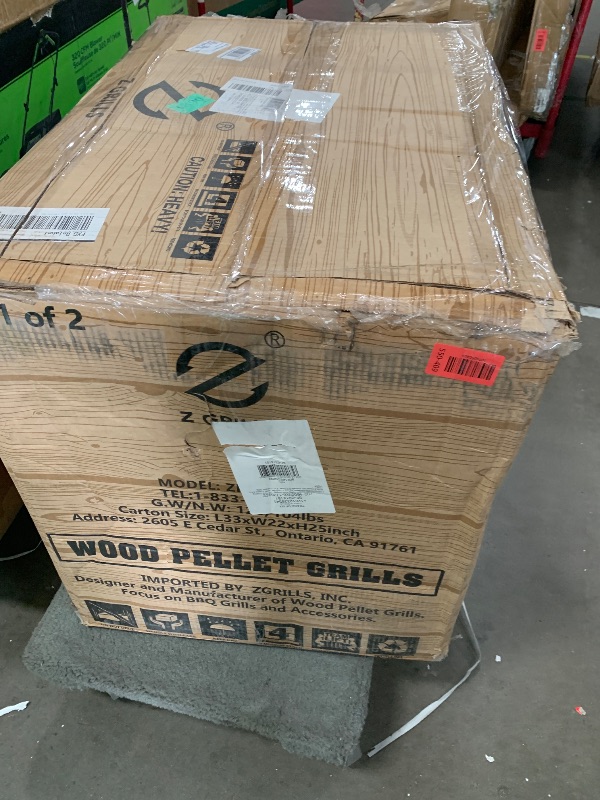 View 3 of ***********INCOMPLETE ITEM, THIS IS ONLY BOX #1 OUT OF 2 TOTAL*************
Z GRILLS 2025 Electric Pellet Grill & Smoker, 700 sq in Cooking Area, Dual-Wall Insulation, PID V2.1 Controller, Meat Probes, Easy Hopper Clean-out, Includes Grill Cover, 8 in 1 O
