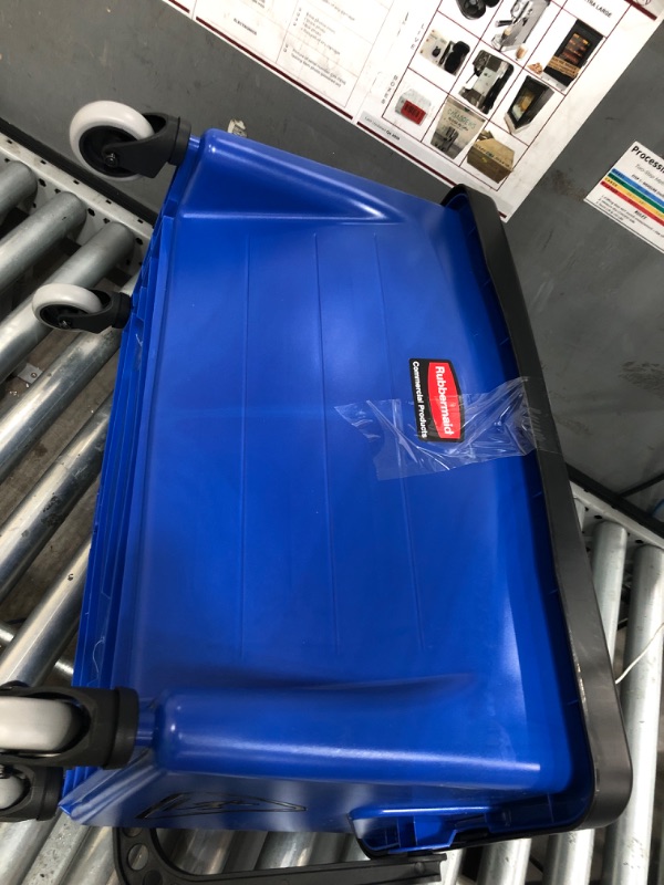 View 3 of ***MISSING PARTS***
Rubbermaid Commercial Products Finish Mop Bucket with Press Wringer, 26" Blue, for Janitorial/Professional Cleaners and Heavy-Duty Industrial Mopping/Wringing/Cleaning