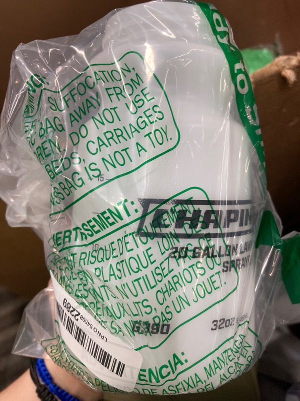 Photo 1 of ***MISSING SPRAYER -SELLING AS IS *** Chapin G390 Hose End Sprayer for Water Soluble Materials, 20 Gallon, 32 Ounce Tank, Finger Control and Backflow Prevention, for Spraying Lawns, Weeds, Insects, Fertilizers, Translucent White