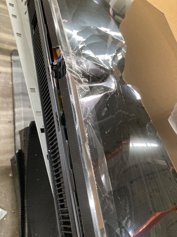 Photo 1 of **NO RETURN**Samsung 43-Inch Class Crystal UHD U8000H Series Samsung Vision AI Smart TV (2026 Model, 43U8000H) Crystal Processor 4K, Endless Free Content, Motion Xcelerator, Color Booster, Alexa Built-in