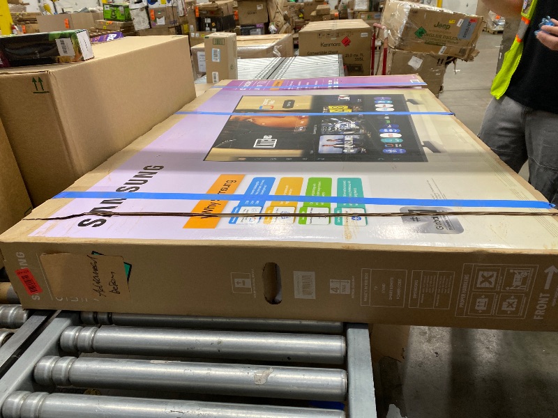 Photo 1 of ***NO REFUND NO RETURNS PARTS ONLY*****Samsung 70-Inch Class Crystal UHD U8000F 4K Smart TV (2025 Model) Endless Free Content, Processor, MetalStream Design, Knox Security, Alexa Built-in