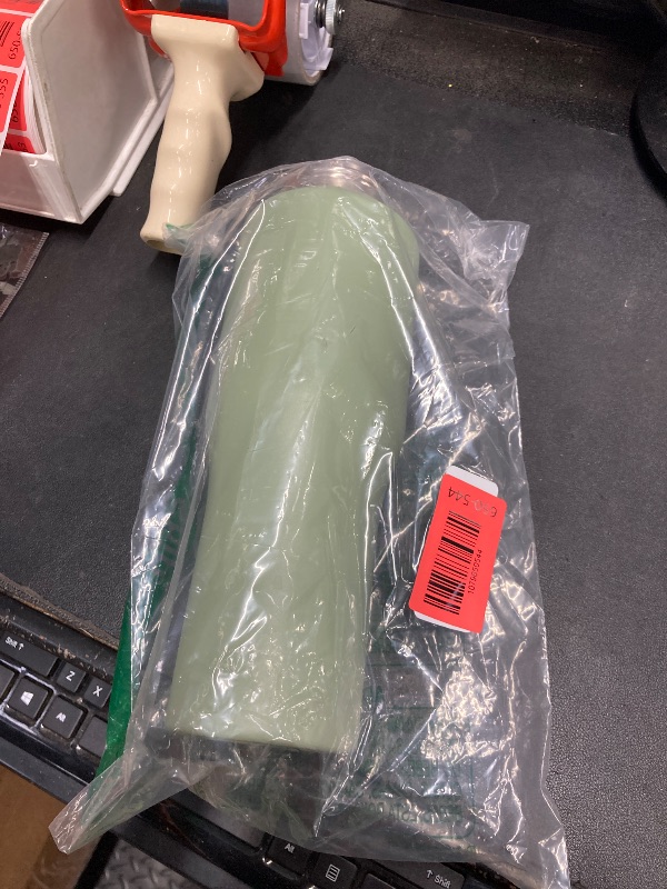 Photo 1 of ***MISSING LID & STRAW -SELLING AS IS ***HYDROWION Water Bottle Stainless Steel,Vacuum Insulated Leak Proof Tumbler 32oz Flex Cap(Cold for 48 Hrs, Hot for 24 Hrs), Fit in Any Car Cup Holder, Moss